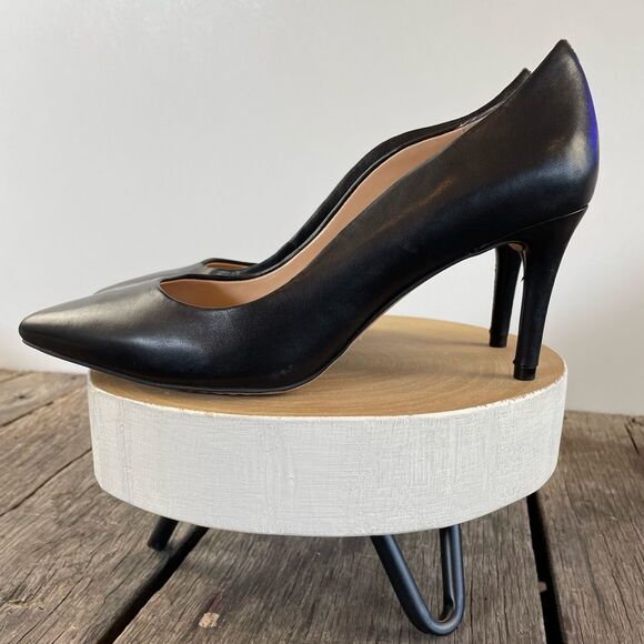 NWOT Vince Camuto Black Leather Heels Size 7.5 - Picture 1 of 6